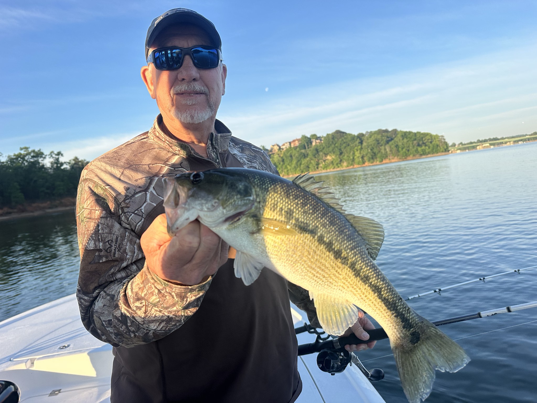 Five Friends Land 35 Fish at Lake Lanier