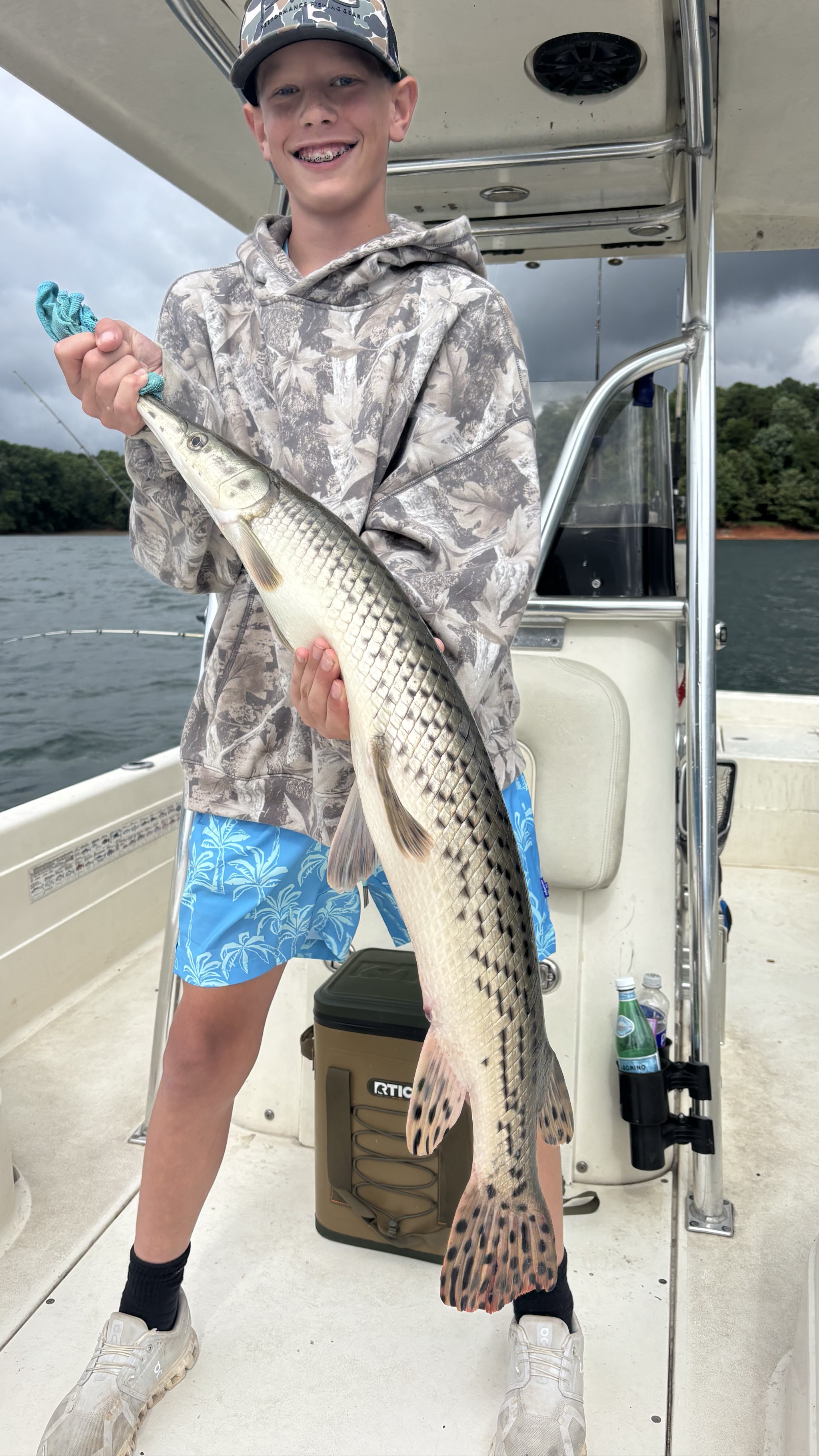 Trophy Gar and Stripers Light Up Lake Lanier