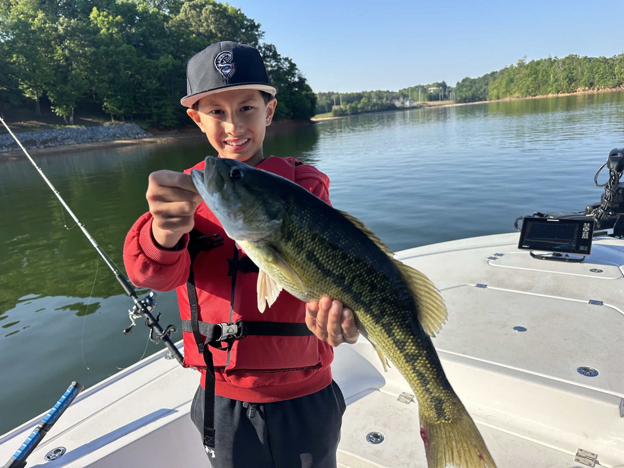 Lake Lanier Family Fishing: 28 Fish Landed
